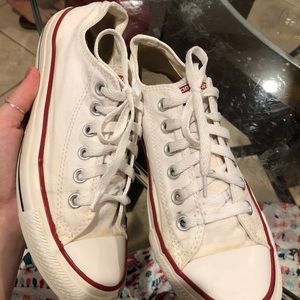 White Lowtop Converse